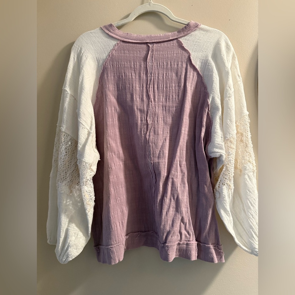 POL Women's Lavender and Cream Blouse - Picture 4 of 7